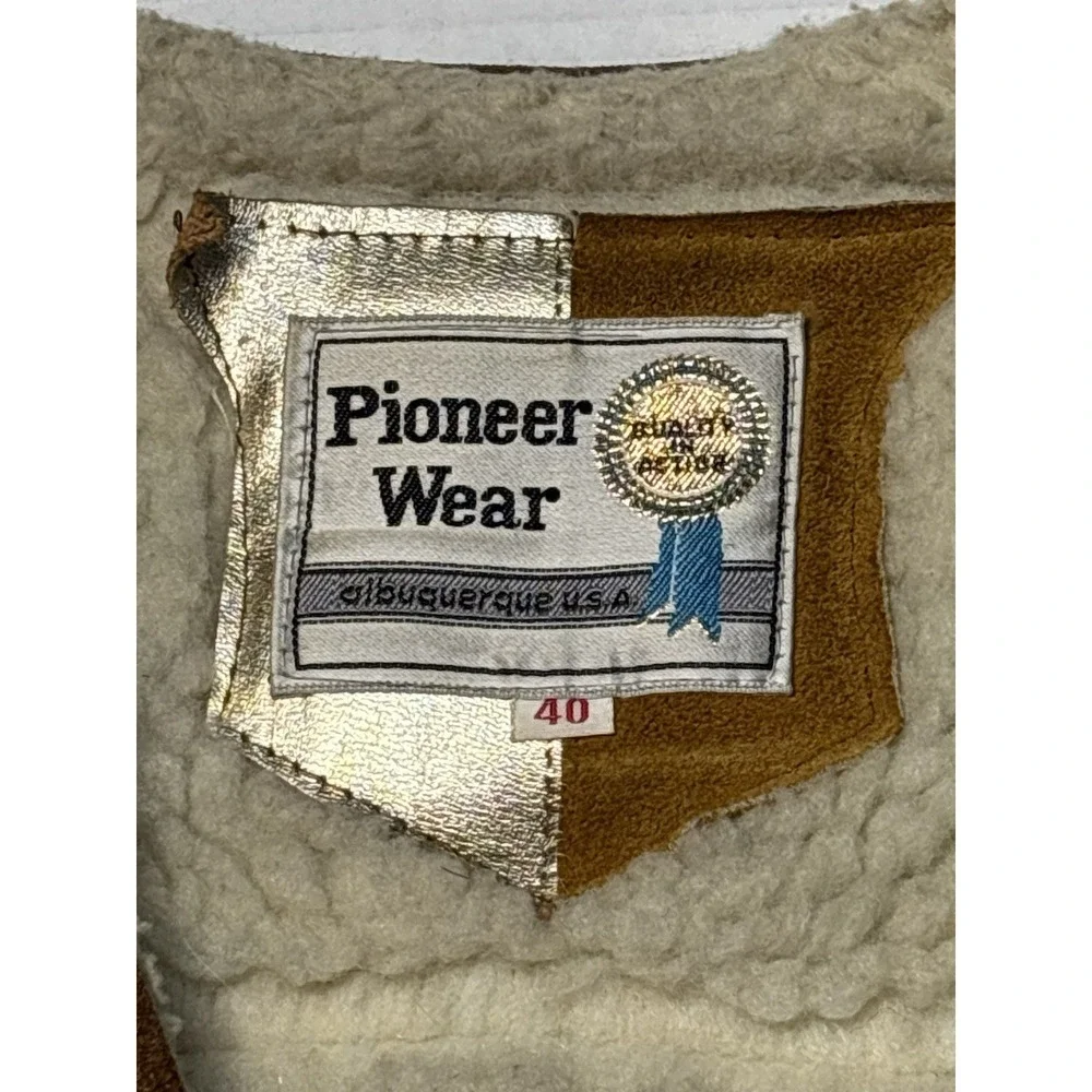 Vintage‎ Pioneer Wear Suede Leather Shearling Lined Vest Brown Western Snap 40